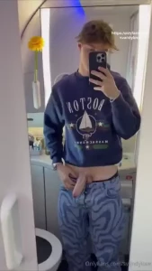 Reaching the mile high club in the plane i was so horny during the day