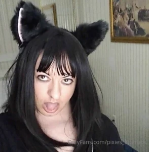 Tried to find a cute selfie
