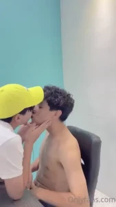 El director nos dejo grabar en su oficina tuvimos muy rico sexo y al