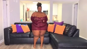 The way this piece from lovelywholesale hugs my curves and the color