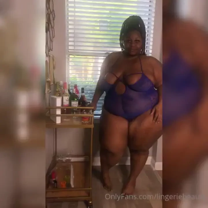 One of my supporters sent me this along with some other items omggg i 