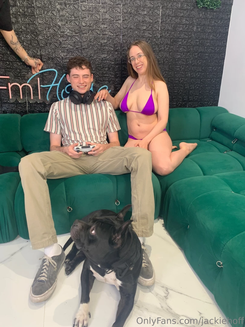 I got fucked in a bounce house by jodie_johnson lol so much fun part 1 