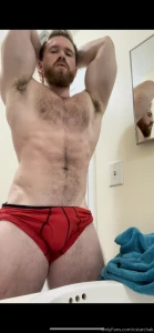 Some screenshots of the video i sent out last night here s me flexing part 1