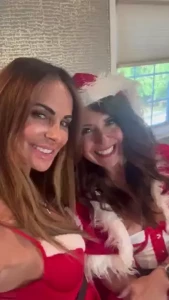 Mrspoindexter looked so cute in her santa helper hat