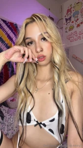 Need kisses immediately