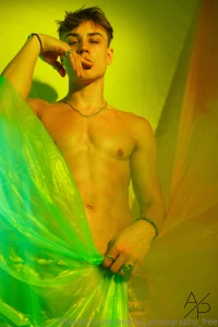 Guess who just posted pole and it s a big one go subscribe to