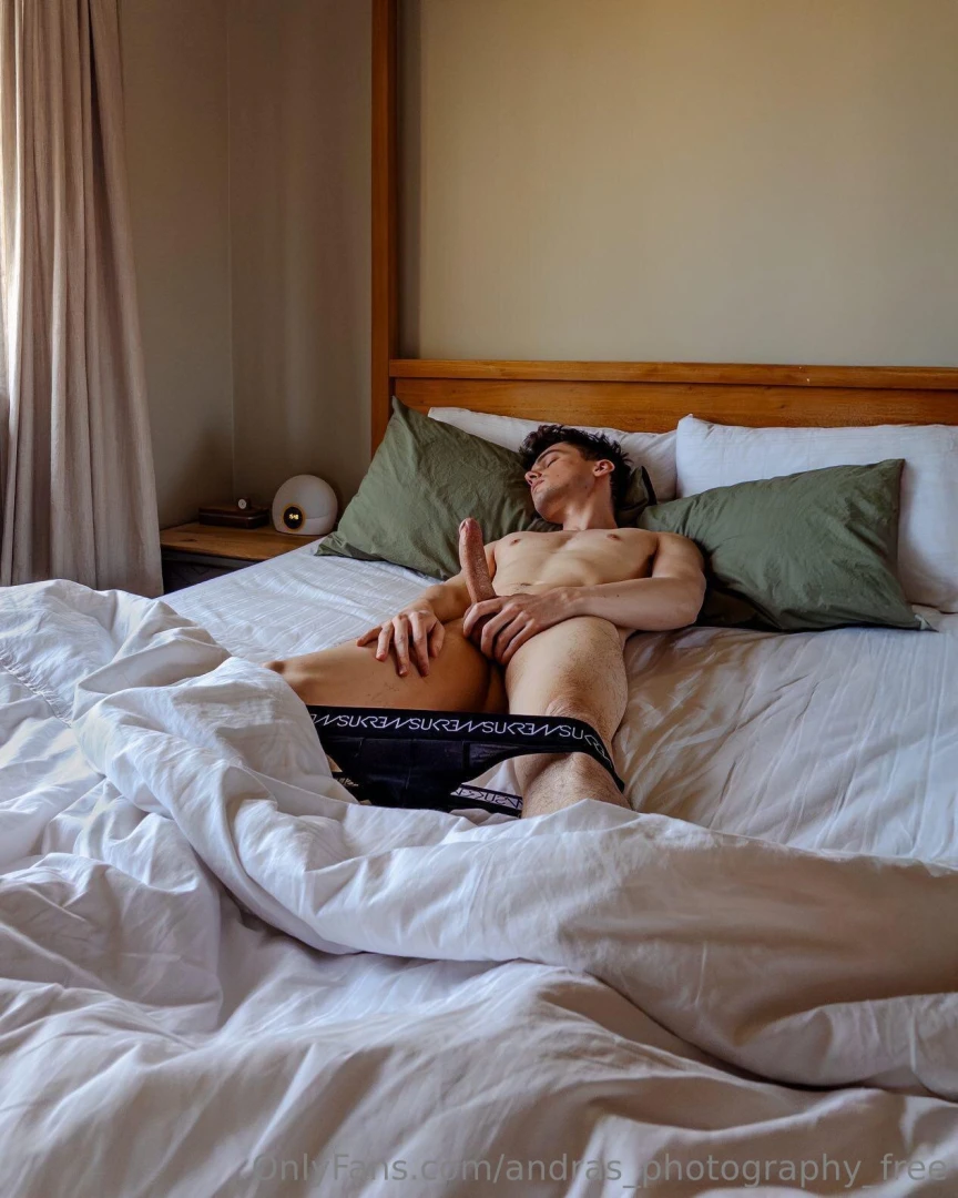 New hottie alert wag_twink is your ultimate hung twink fantasy lots of part 1 