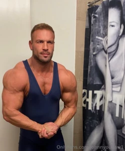 Motivation gets you started habit keeps you going