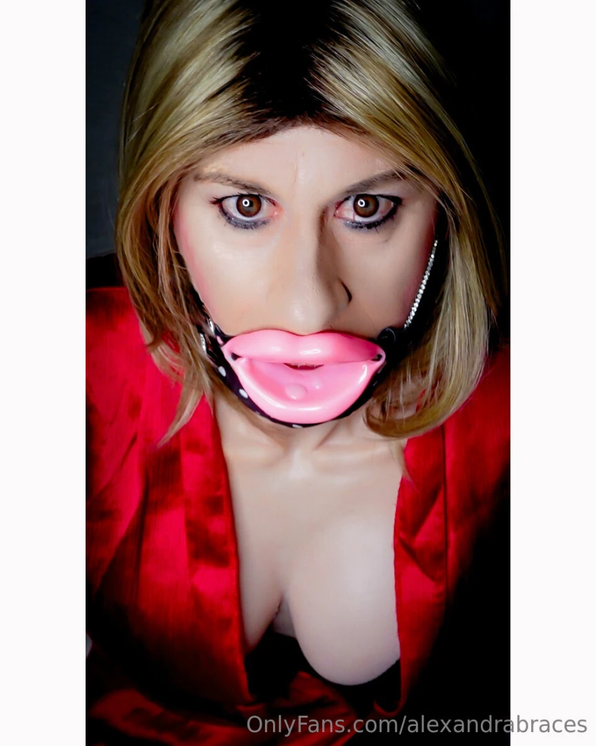 Oh no there s cum on my lip gag you better check out what s going on 