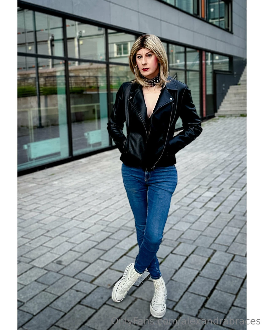 Casual style https onlyfans com alexandrabraces 