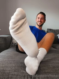 Just how you boys like them sweaty and smelly part 4