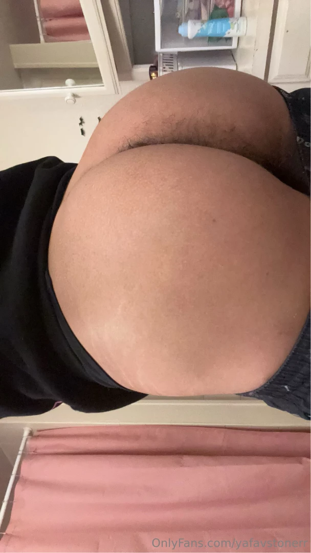 Who likes big hairy latino butt part 1 