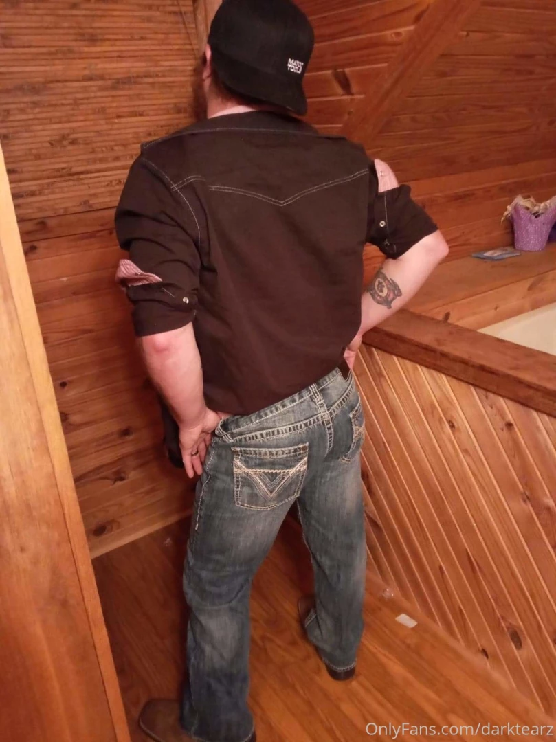 Let s do another poll today do you think these are dancing hips 