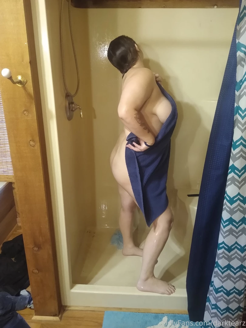 Ladies and gents this is my wife we have a friendly competition to see 