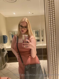 A quick selfie vip audreymadison for xxx posts daily nudes and weekly