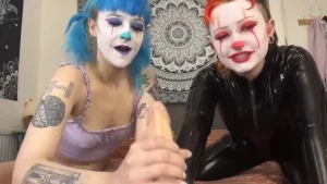 Clowns virtual sex- domme clown instructs cute clown on how to satisfy