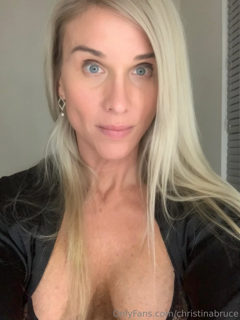 No makeup a deal breaker christinabrucepremium transgender fitness 