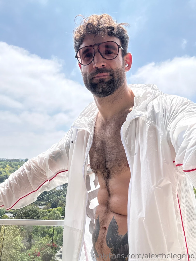 Hot pic hotter convo 