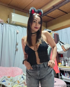 Are upuan ready for halloween party babe gigithesexygrandma check it