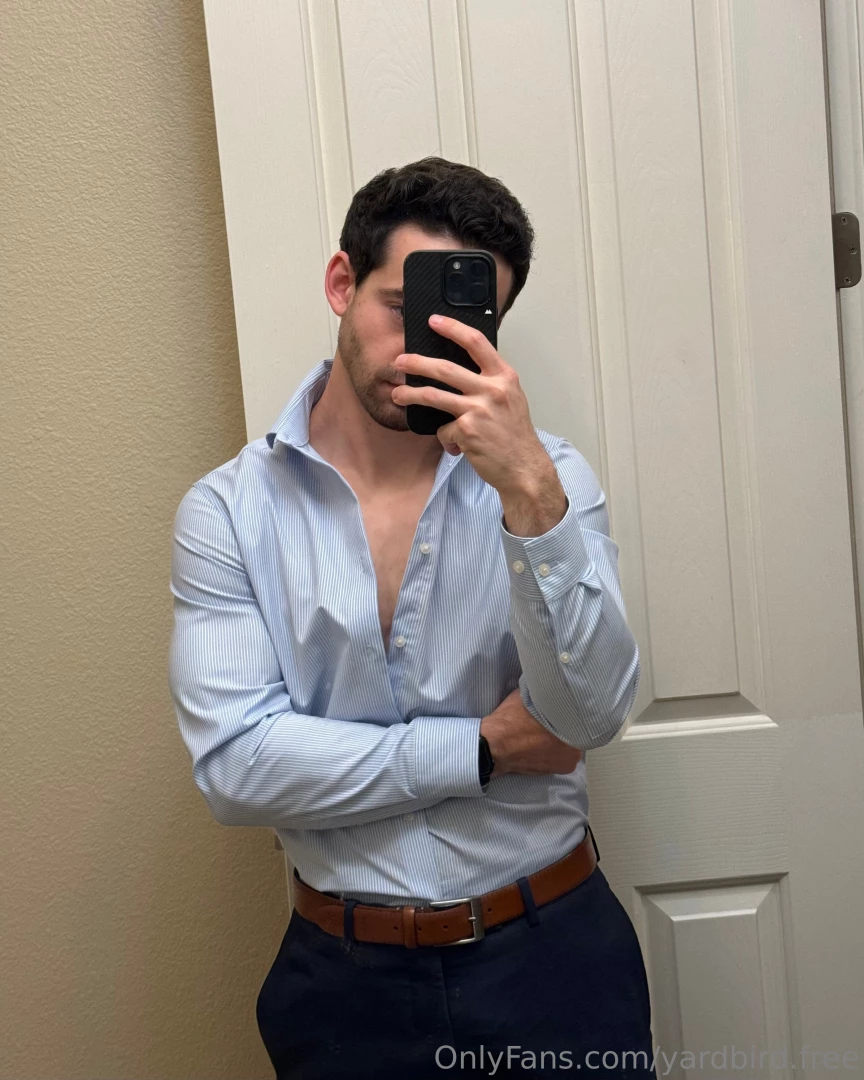 Here s what i look like in business casual 