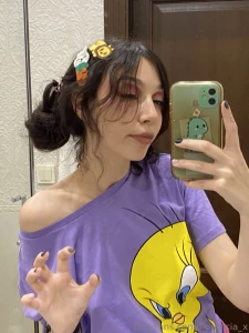 The old dreams were beautiful they didn t come true but i m glad i had