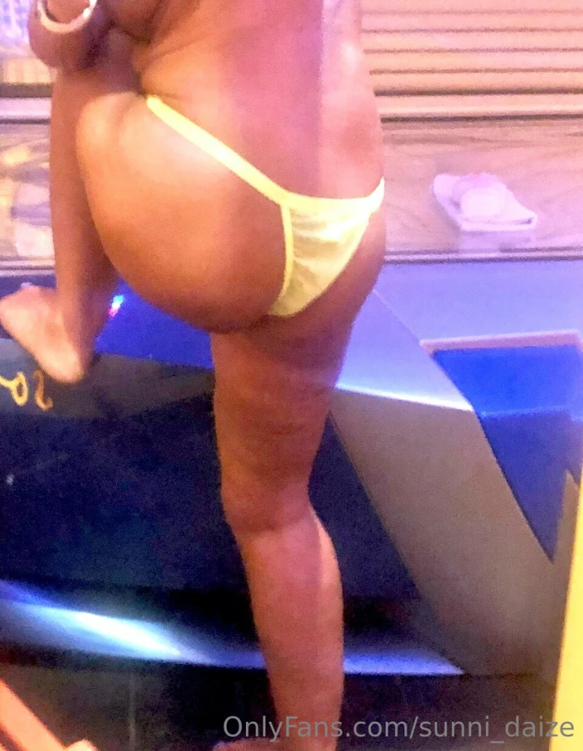 Workout finished whew tanning now to keep looking bronze want to watch 