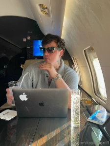 Jet-setter life