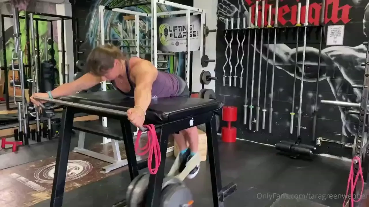 Love the reverse hyper hits my glutes hard 