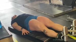 A little cable hamstring exercise i m beginning to like