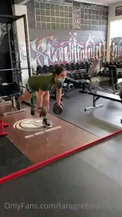 Db oil drillers really hitting the glutes and hammies 