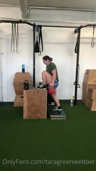 Some giant step ups killed my glutes 