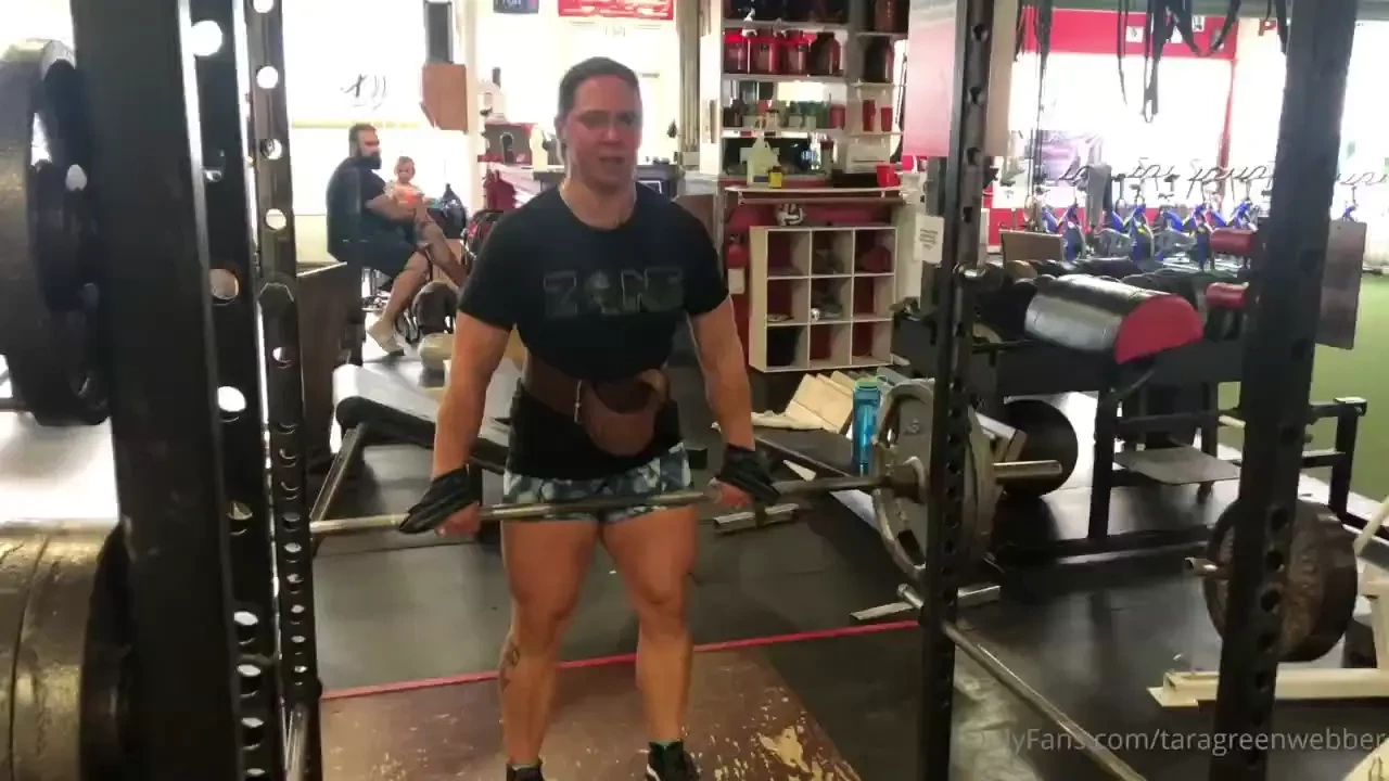 Dimel deadlifts you are trying to drop the weight from the top then 