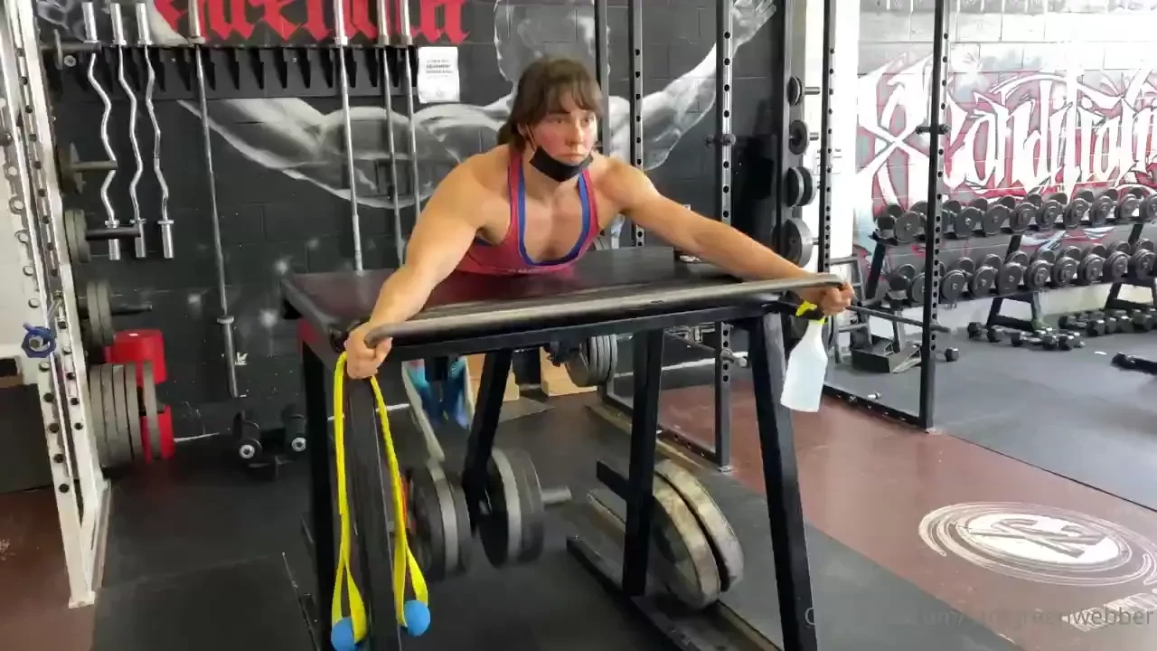 Love my reverse hypers posterior chain always need improvement 