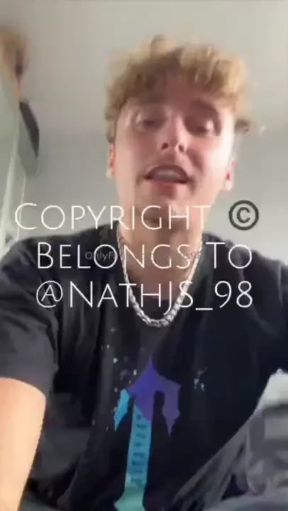 The way my farts echo 