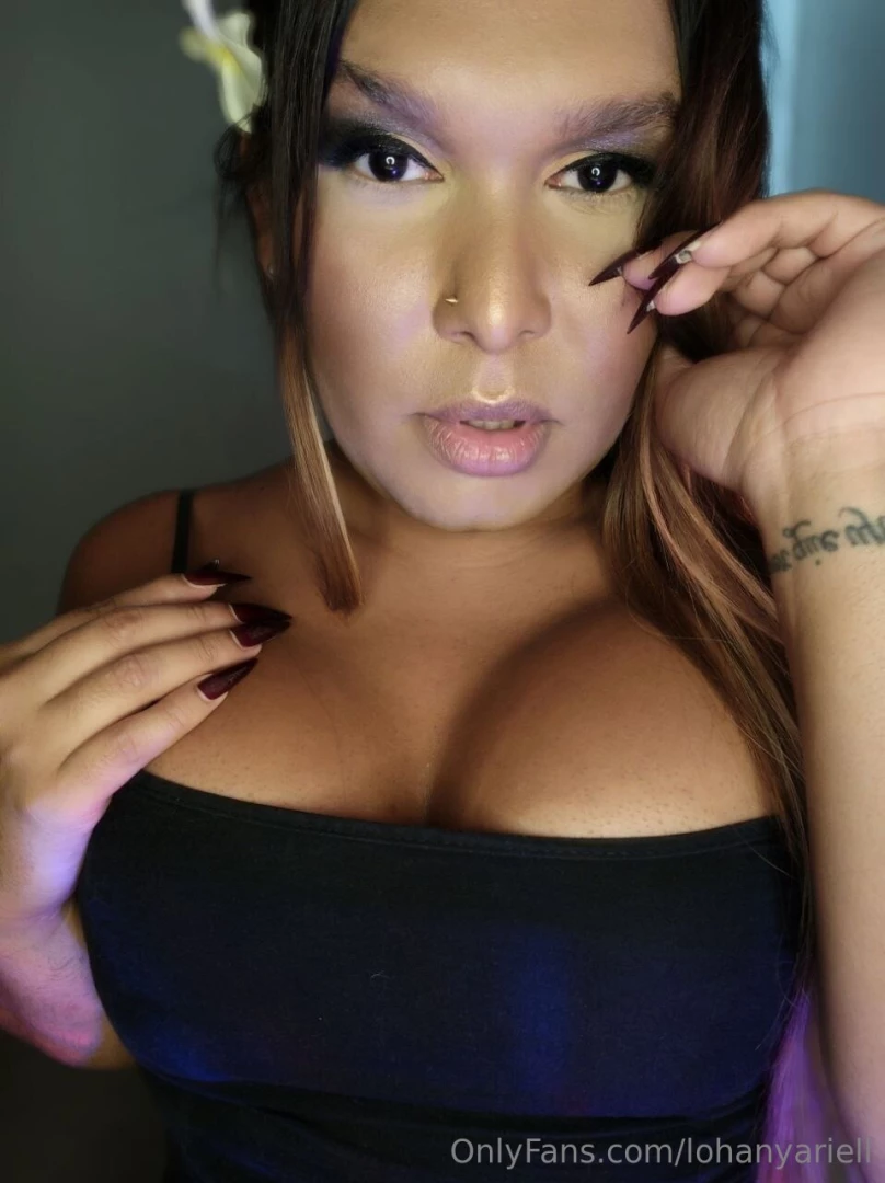 Hello baby follow my super hot friend she is venezuelan and she is a part 29 