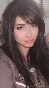 I m so hot today wanna talk about it in my dms