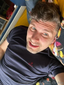 I ll give you one guess as to what i m doing with my hand