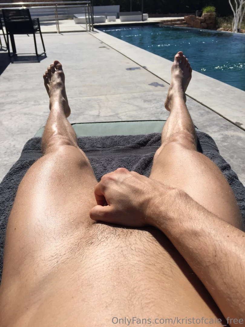 Tanning absolutely everything 