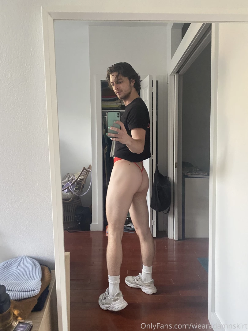 The gym has been doing wonders for this booty haha 