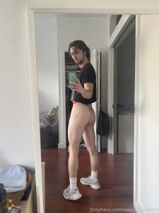 The gym has been doing wonders for this booty haha