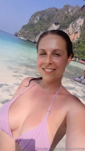 I love hot weather sun sea