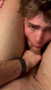 I love feeling the rowing team s captains big thighs around my face