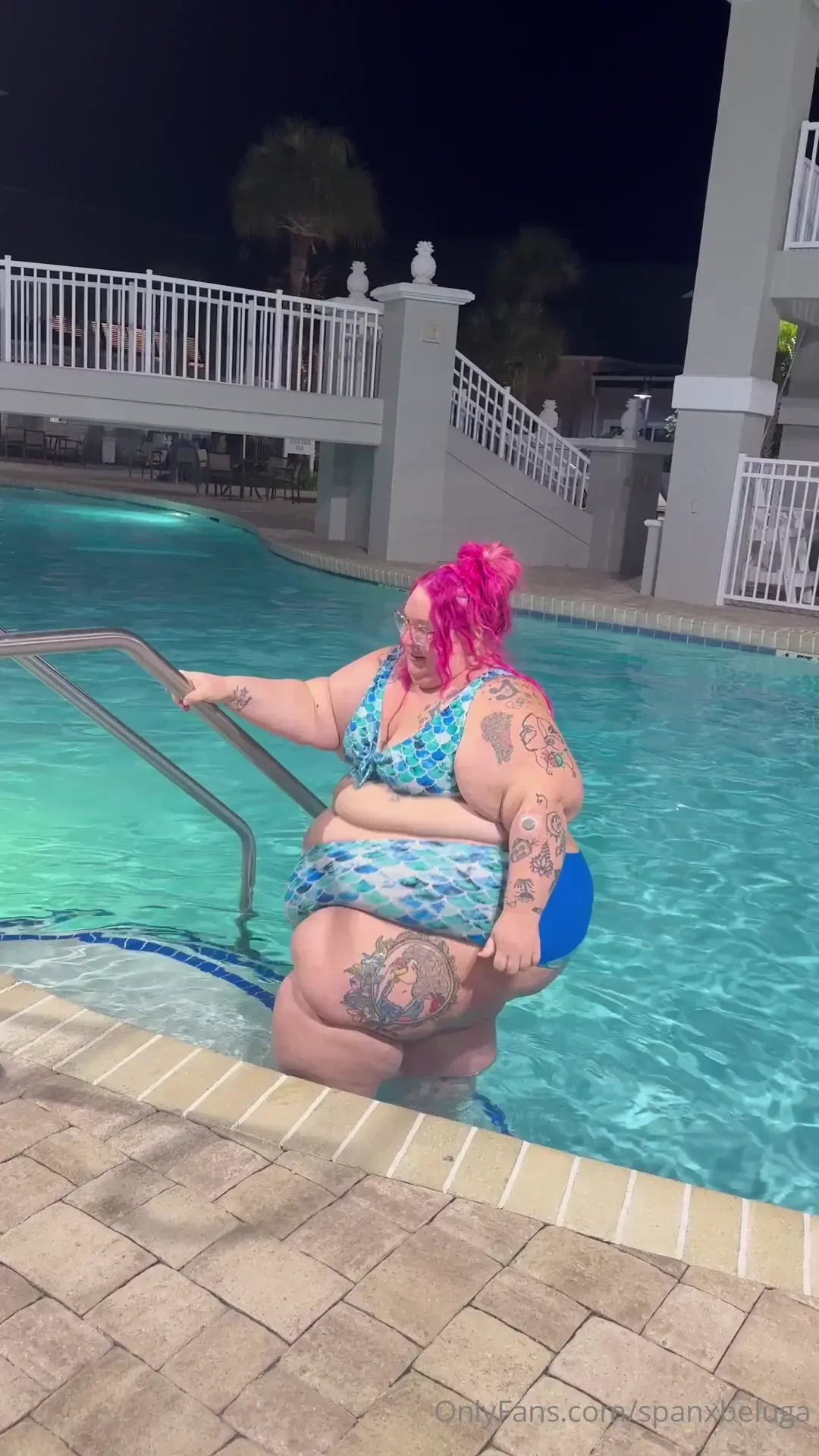 Lugging 650 lbs of pure fat in and out of the pool is very difficult 