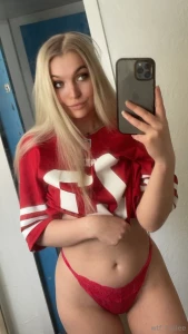 Hailee s first superbowl happy sunday who are you guys rooting for go