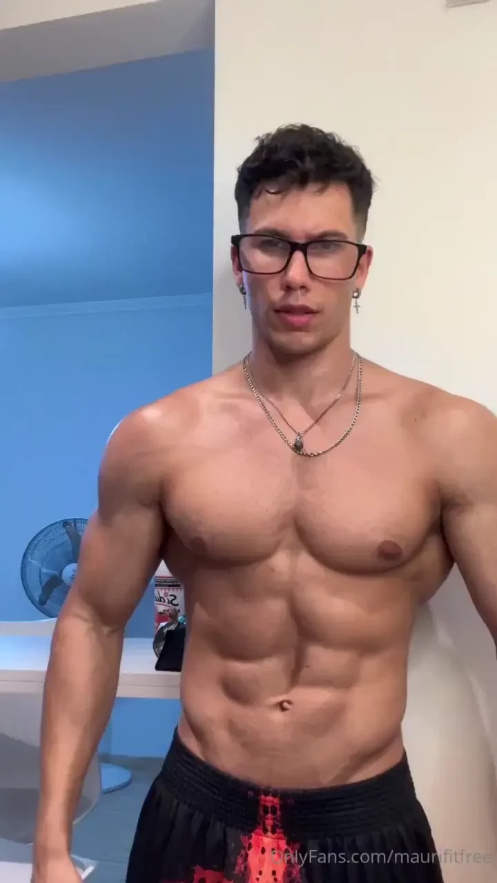 Follow my vip account maurifitness 