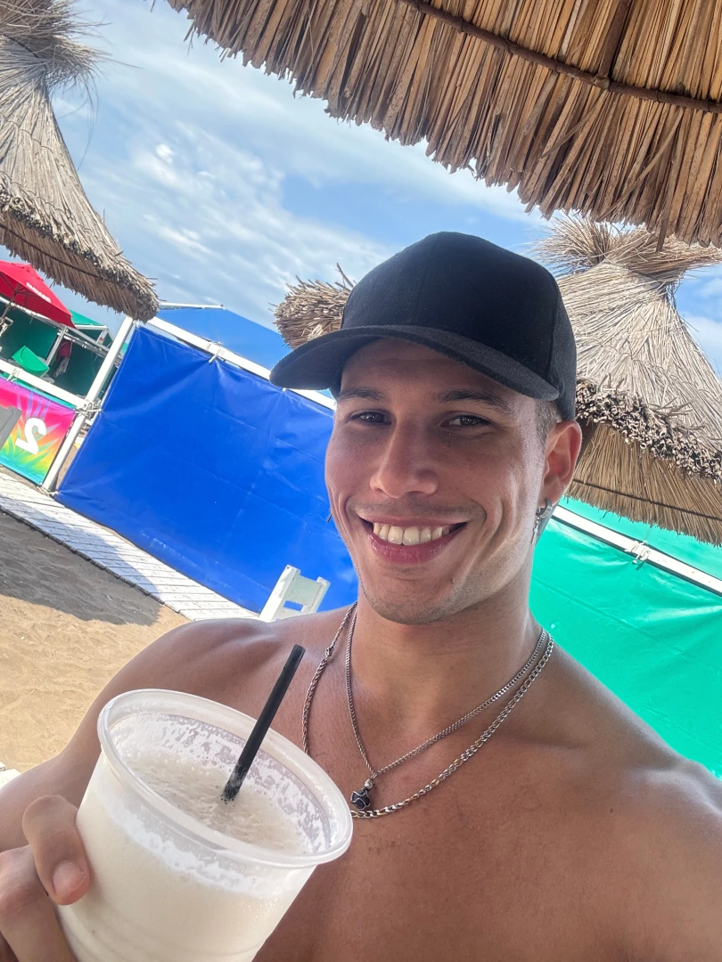 Exclusive content maurifitness 