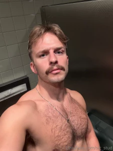 Been getting slammed at work all night but wanted to take my shirt off