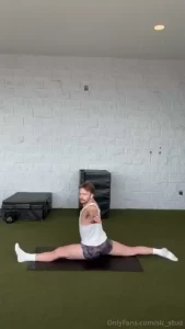 Got too many clothes on but wanted to give you guys a little taste of