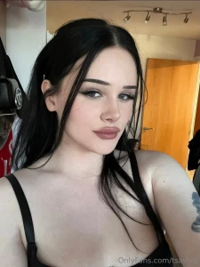 This is your sign to stop what you re doing and misbehave with me