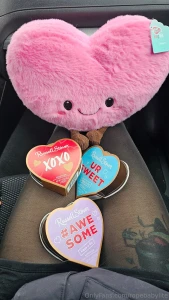 Valentine stream tomorrow with prizes my show tomorrow is the last one